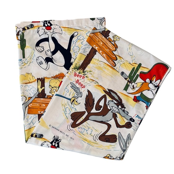 VTG 1977 Warner Bros. Inc Looney Tunes Flat Sheet Size: TWIN - Picture 1 of 6